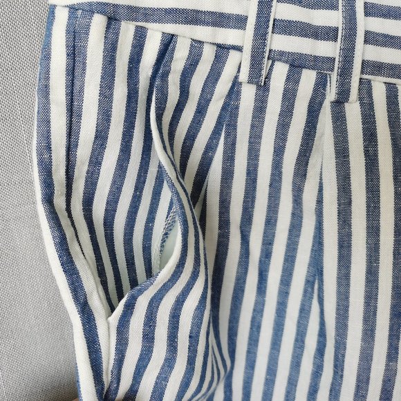 Express navy and white striped shorts NWOT - Picture 5 of 11